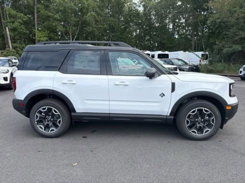 New 2025 Ford Bronco Sport Outer Banks w/ Outer Banks Tech Package+ image 5