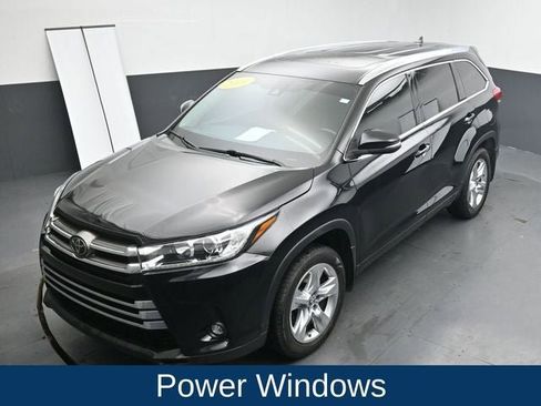 Used 2019 Toyota Highlander Limited image 21
