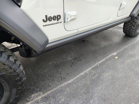 New 2026 Jeep Wrangler Unlimited Sport image 4