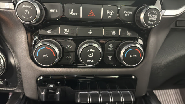 Used 2021 RAM 1500 Laramie AWD/4WD image 18