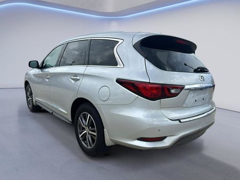 Used 2019 INFINITI QX60 Luxe w/ Essential Package FWD image 8