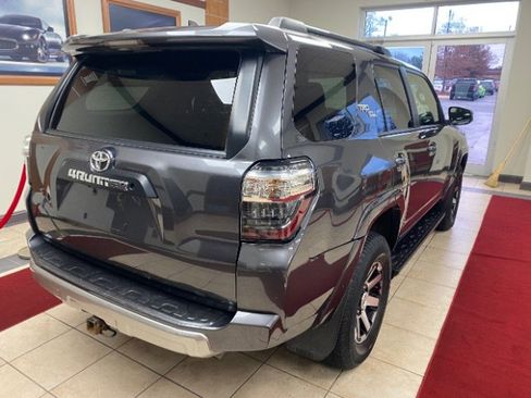 Used 2019 Toyota 4Runner TRD Off-Road image 6