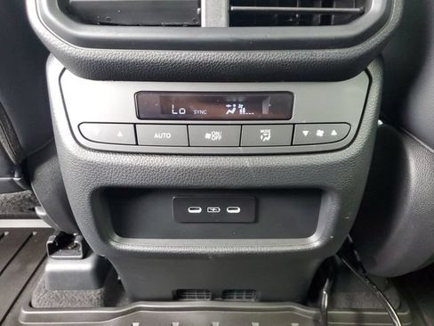 Certified 2025 Honda Pilot EX-L image 12