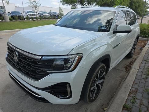 Used 2024 Volkswagen Atlas SEL Premium R-Line AWD/4WD image 1