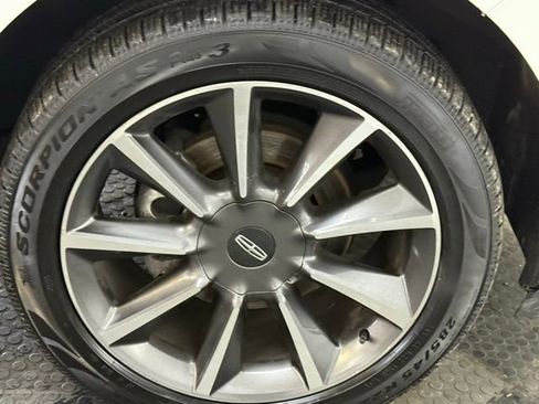 Used 2021 Lincoln Navigator Reserve w/ Luxury Package image 15