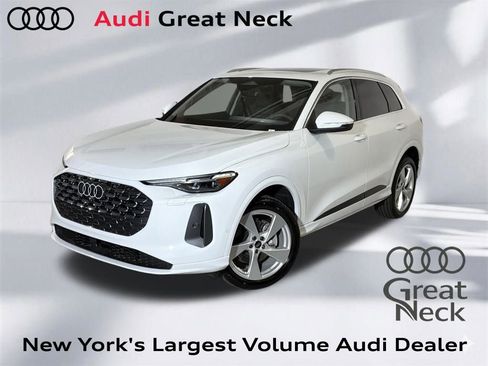 New 2025 Audi Q5 Premium Plus image 1