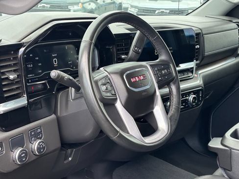 Used 2025 GMC Sierra 1500 SLT RWD image 9