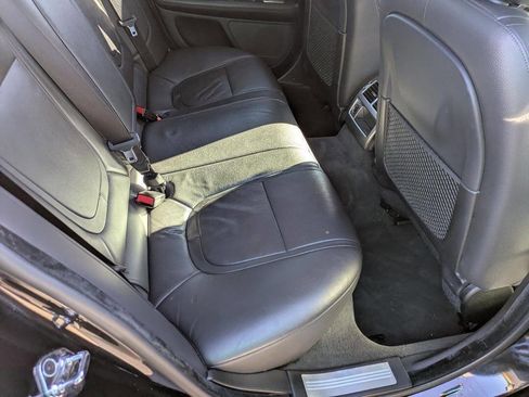 Used 2015 Jaguar XF Premium RWD image 13