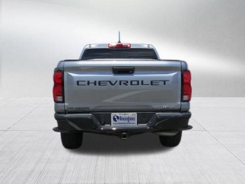 Used 2024 Chevrolet Colorado Z71 w/ Z71 Convenience Package 2 AWD/4WD image 4