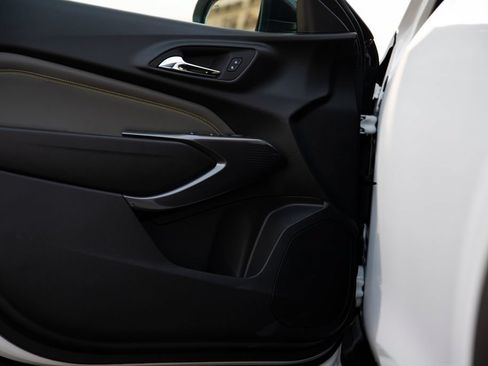 New 2026 Chevrolet Trax ACTIV w/ Driver Confidence Package FWD image 9