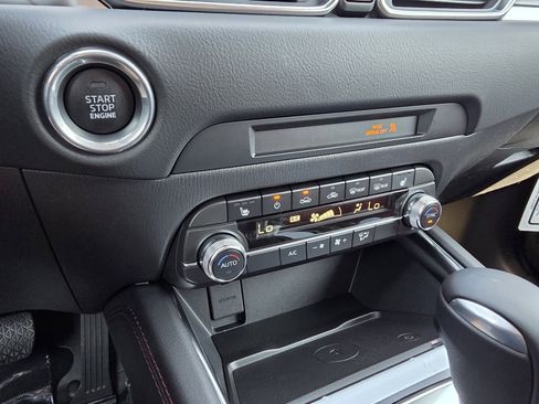 New 2025 MAZDA CX-5 Carbon Edition image 24