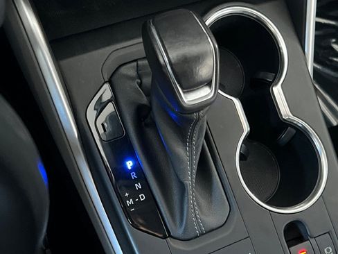 Used 2022 Toyota Highlander XLE image 23