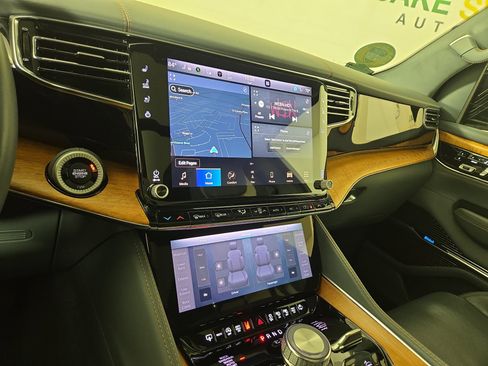 Used 2023 Jeep Grand Wagoneer L Series II w/ Premium Group II image 25