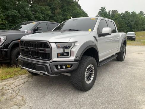 Used 2019 Ford F150 Raptor w/ Equipment Group 802A Luxury AWD/4WD image 4