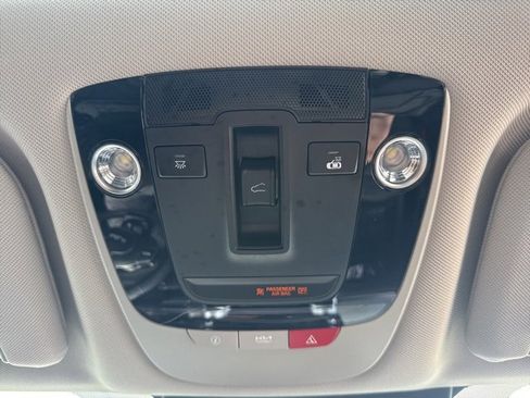 Used 2023 Kia Sorento SX image 14