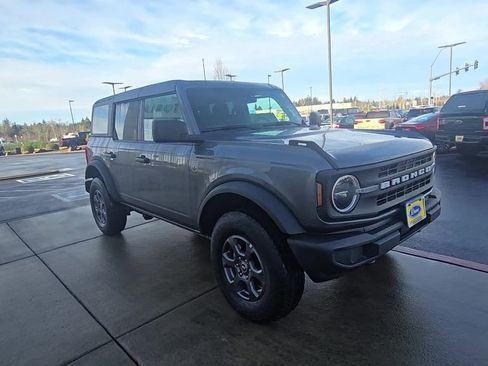 Used 2025 Ford Bronco Big Bend image 7