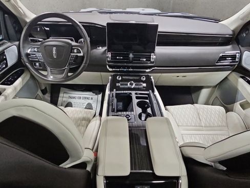 Used 2024 Lincoln Navigator Black Label image 12