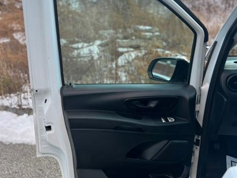 Used 2020 Mercedes-Benz Metris w/ Safety Package image 28