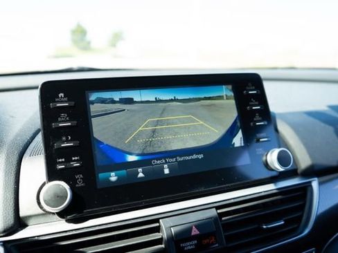 Used 2021 Honda Accord Sport image 18