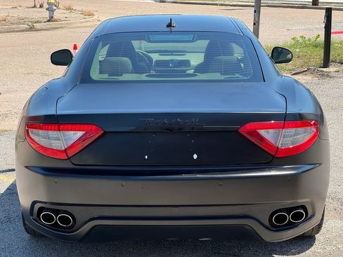 Used 2010 Maserati GranTurismo Coupe RWD image 5