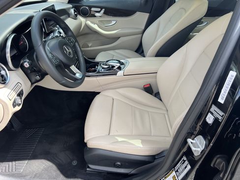 Used 2015 Mercedes-Benz C 300 Sedan image 11