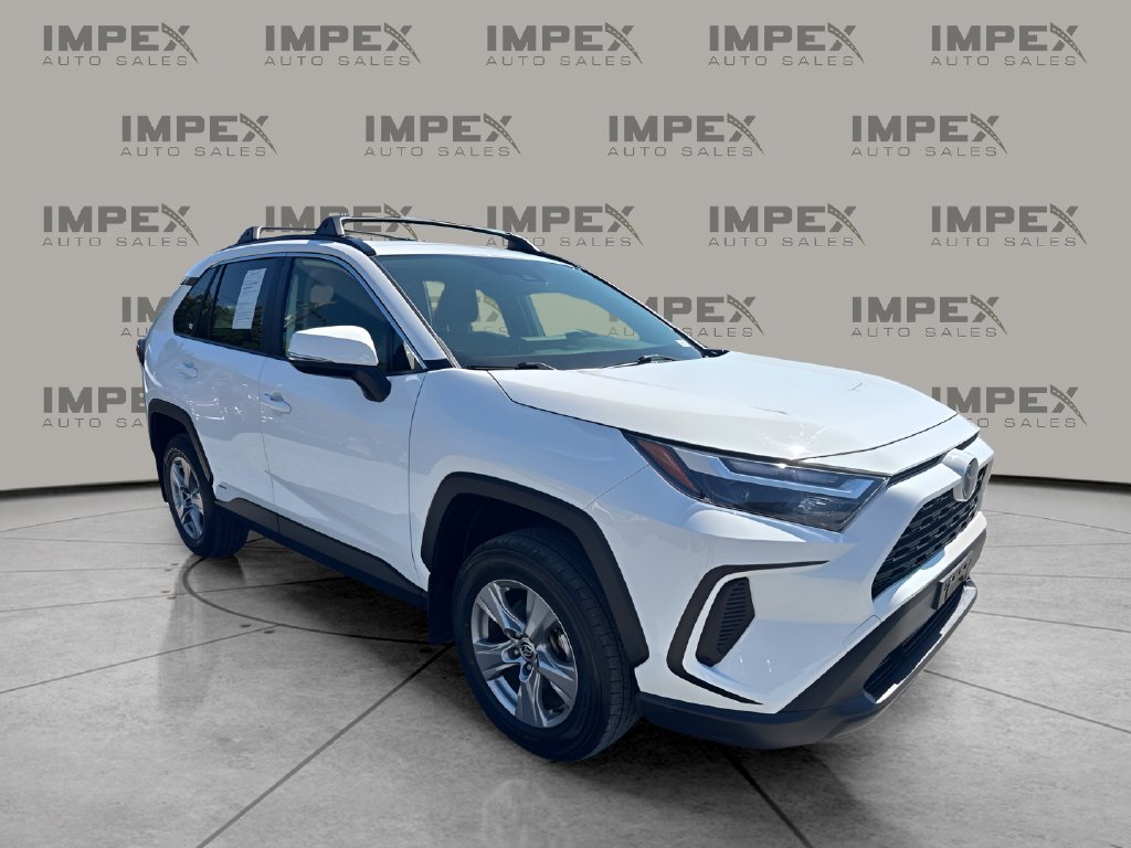 Used 2024 Toyota RAV4 XLE w/ Convenience Package AWD/4WD image 7