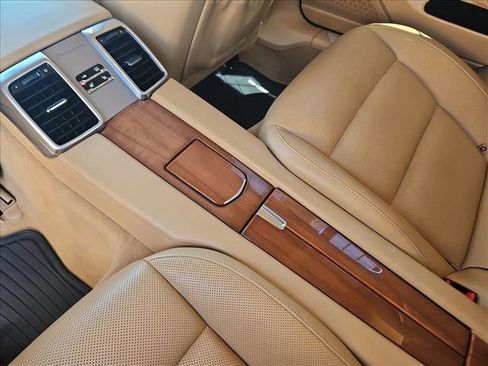 Used 2010 Porsche Panamera Turbo image 18