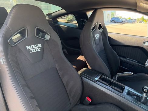Used 2013 Ford Mustang Boss 302 w/ Boss 302 Accessory Pkg RWD image 15