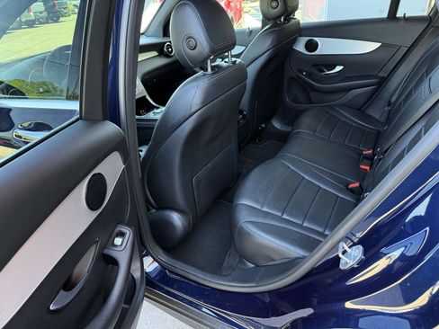 Used 2019 Mercedes-Benz GLC 300 4MATIC image 12