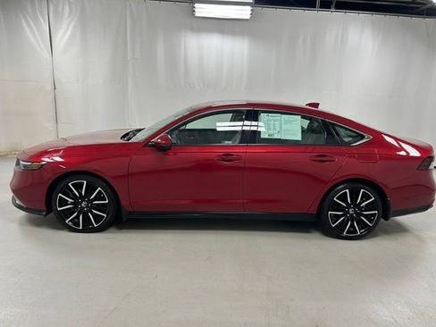 Used 2024 Honda Accord Touring image 8