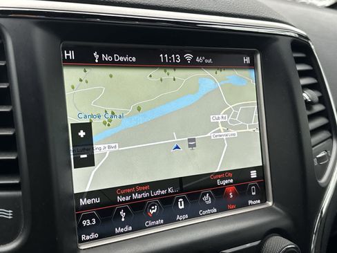 Used 2018 Jeep Grand Cherokee Limited w/ Trailer Tow Group IV image 16