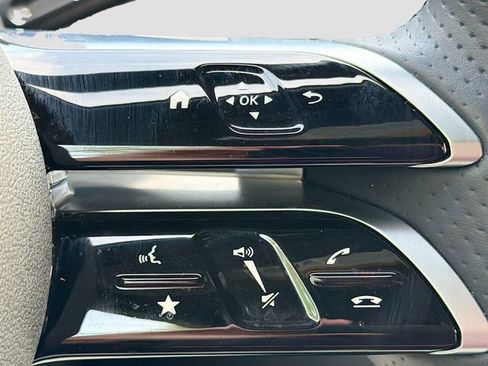 Used 2024 Mercedes-Benz CLE 450 4MATIC Cabriolet image 34