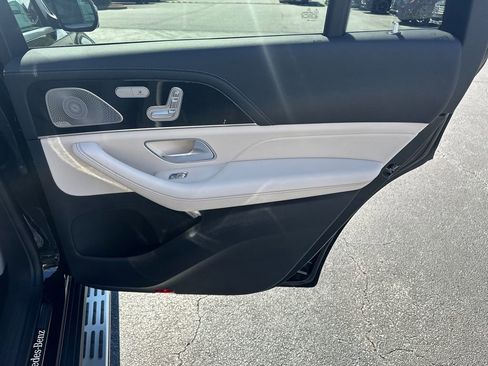 New 2026 Mercedes-Benz GLS 450 4MATIC image 18