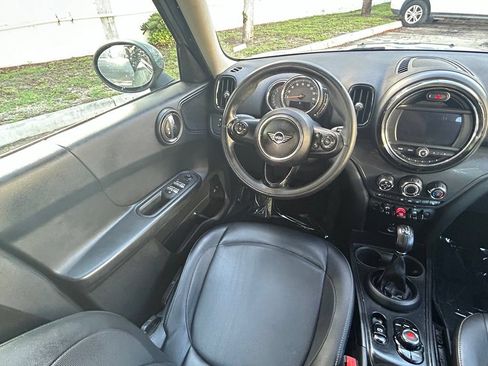 Used 2019 MINI Cooper Countryman FWD image 9