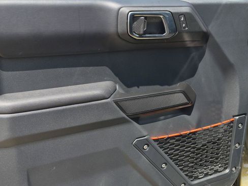 Used 2025 Ford Bronco Raptor AWD/4WD image 15