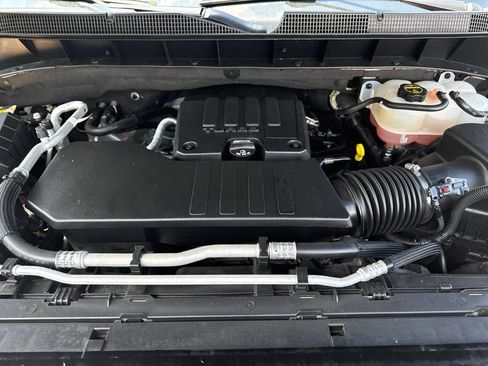 Used 2024 Chevrolet Silverado 1500 Custom AWD/4WD image 25