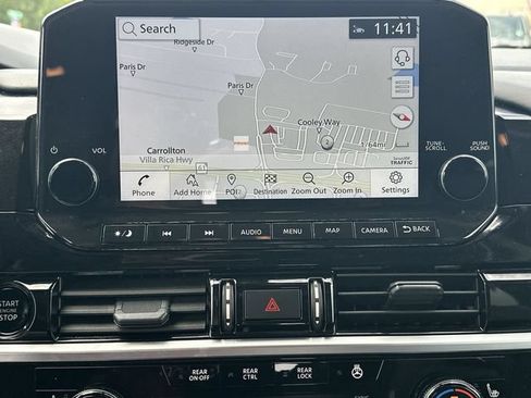 Used 2025 Nissan Pathfinder SL FWD image 14