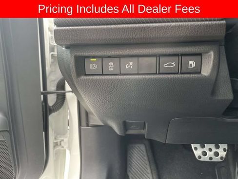 Used 2025 Toyota Camry SE FWD image 22