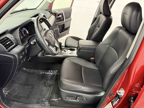 Used 2022 Toyota 4Runner TRD Sport image 11