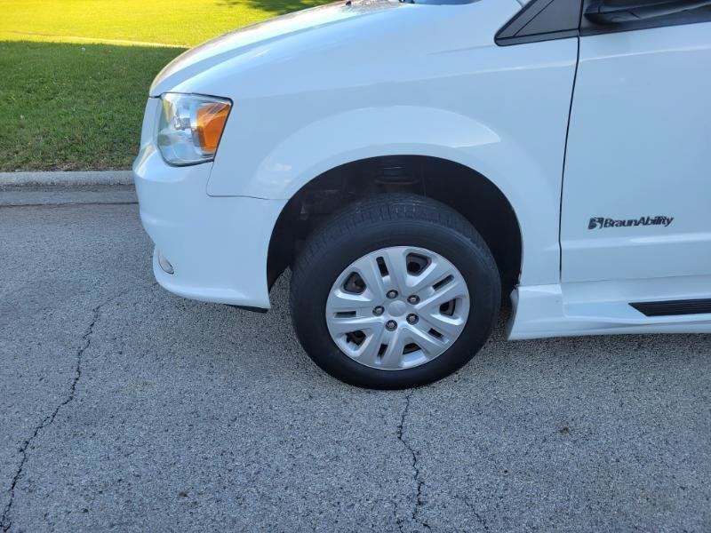 Used 2019 Dodge Grand Caravan SE w/ Power Convenience Group I FWD image 9