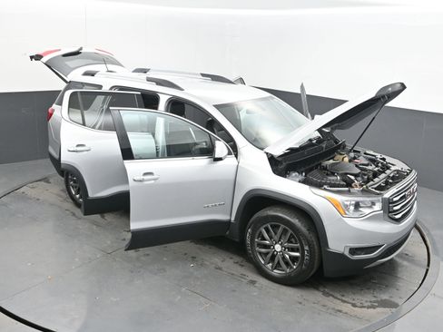 Used 2019 GMC Acadia SLT image 40