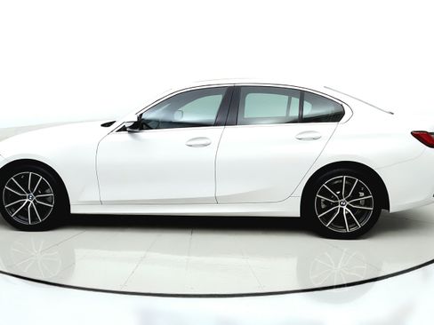 Used 2021 BMW 330i Sedan w/ Convenience Package RWD image 4