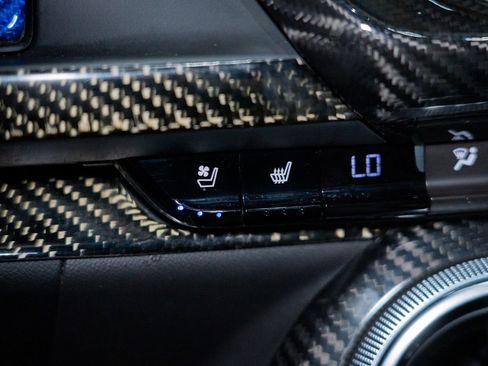 Used 2018 Chevrolet Camaro ZL1 RWD image 39