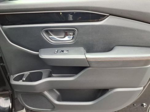 Used 2023 Honda Pilot TrailSport image 25