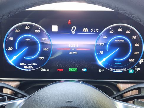 Used 2023 Mercedes-Benz EQE 350+ SUV image 16