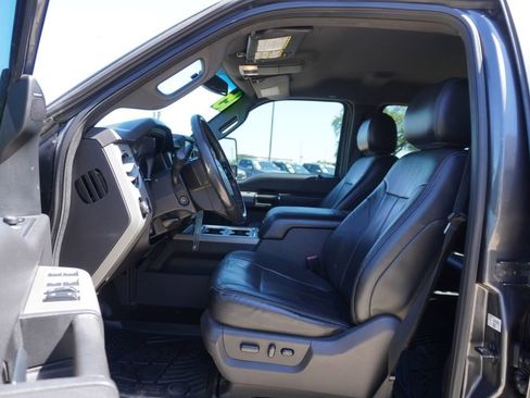Used 2015 Ford F250 Lariat w/ Lariat Interior Package AWD/4WD image 7