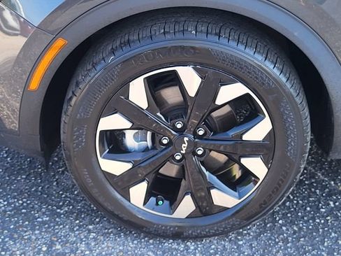 Certified 2024 Kia Sportage X-Line w/ X-Line Premium Package AWD/4WD image 9