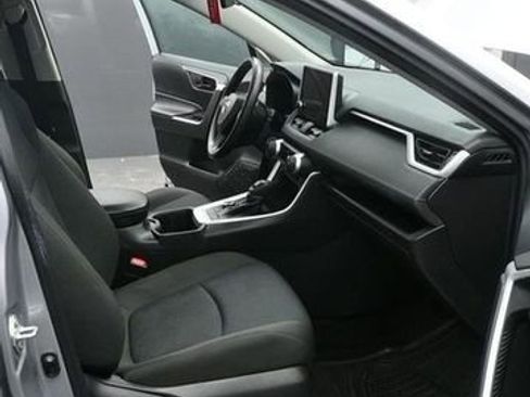 Used 2023 Toyota RAV4 LE image 17