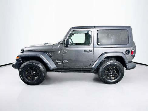 Used 2018 Jeep Wrangler Sport image 4