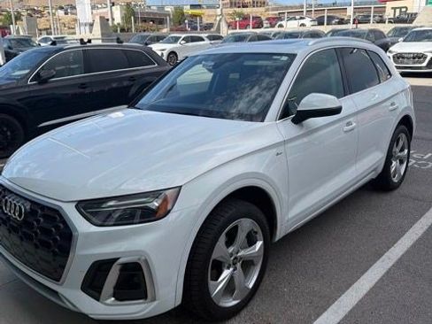 Used 2023 Audi Q5 2.0T Premium Plus w/ Premium Plus Package AWD/4WD image 1